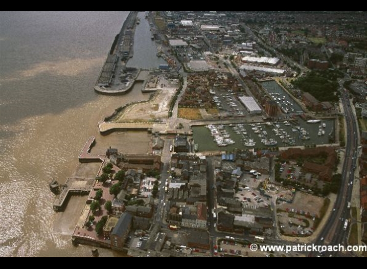 Hull Marina