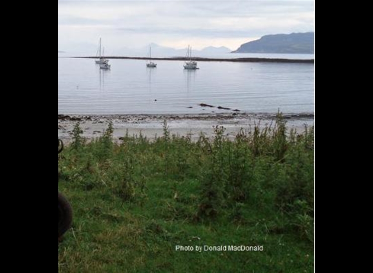 Muck, yachts in Gallanach Bay