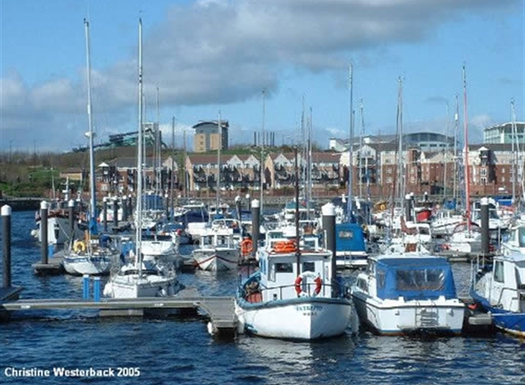 4.Royal Quays Marina